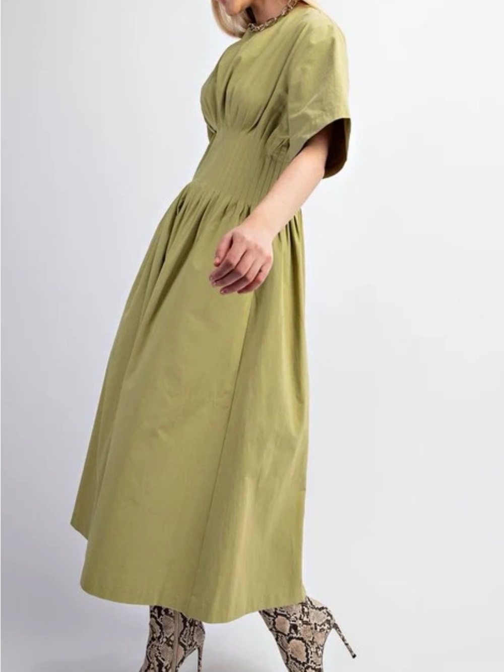 Smocked Pintuck Waist Midi Dress in Olive Green - Picture 3 of 8